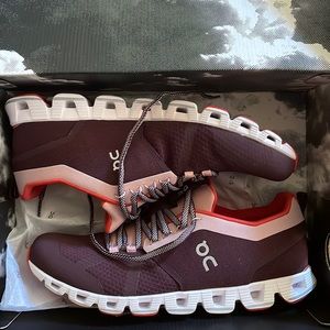 Rare, never worn On Running Mens 11.5 Cloud Beam in Dawn/Quartz